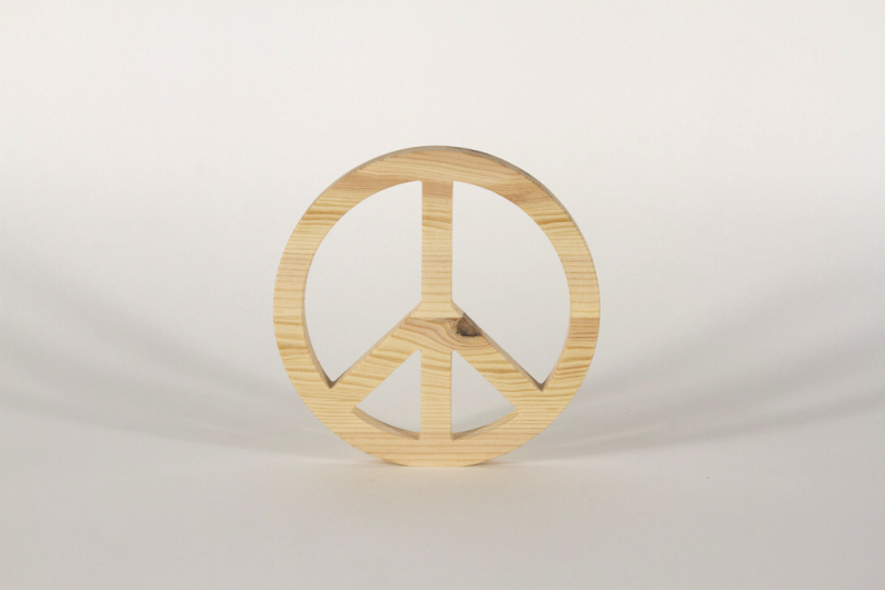 Peace-Zeichen aus Holz Kiefer